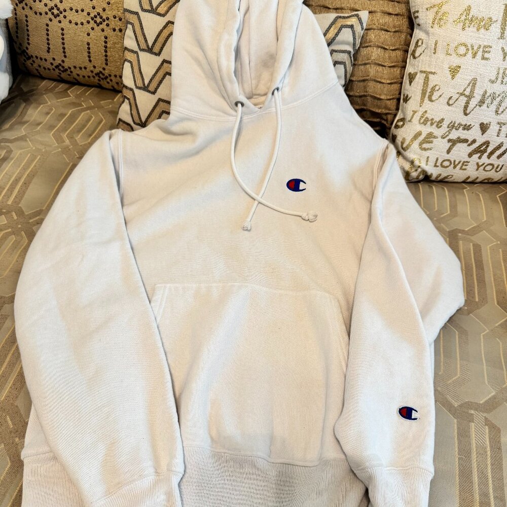 Champion White Hoodie with Front Pocket - Size Adult Medium